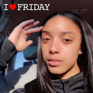 Meet your Posher, Imani